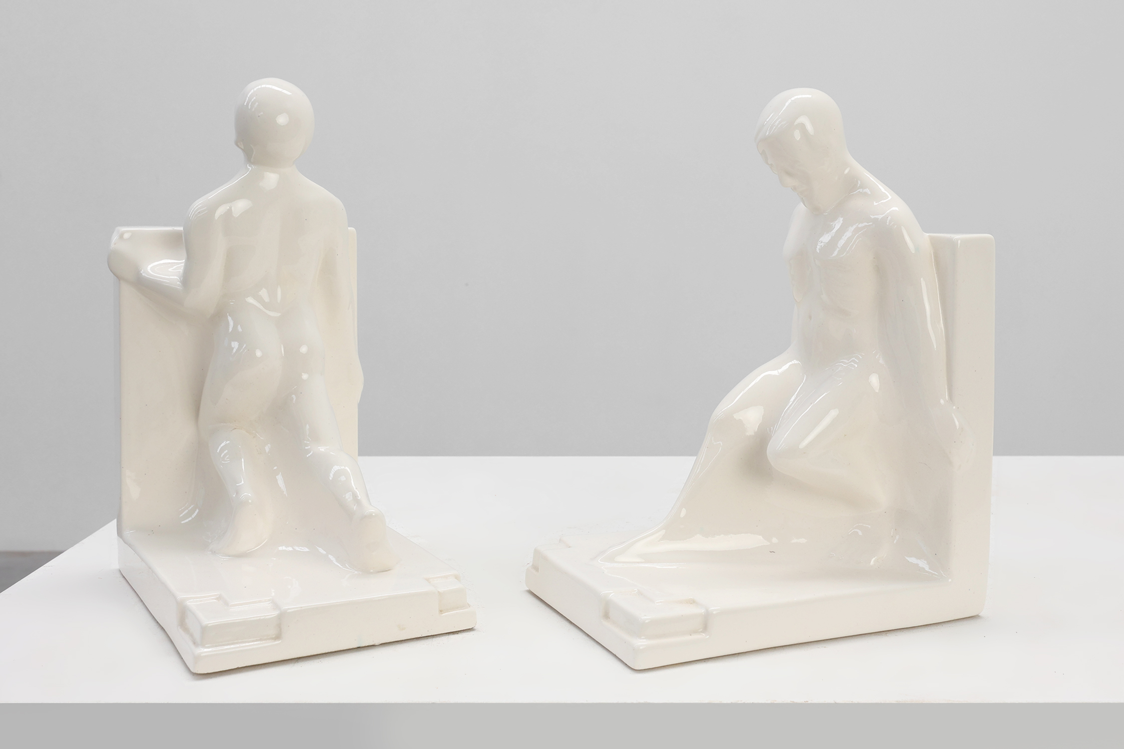 Pair Ceramic bookends by Godofridus Boonekamp for Plateelbakkerij Schoonhoven, Netherlands ca. 1920thumbnail